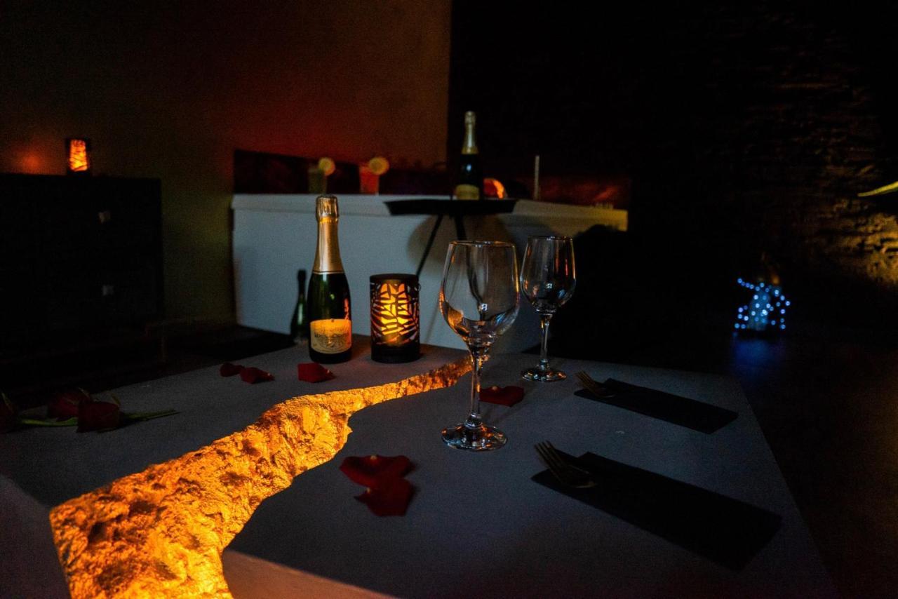 Médis Love Suites & Spa "Le Loft" Avec Jacuzzi Privatif מראה חיצוני תמונה