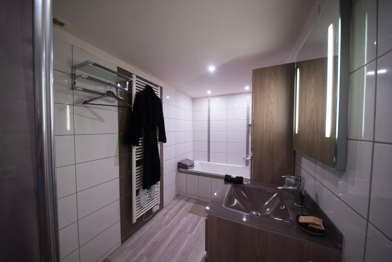 Médis Love Suites & Spa "Le Loft" Avec Jacuzzi Privatif מראה חיצוני תמונה