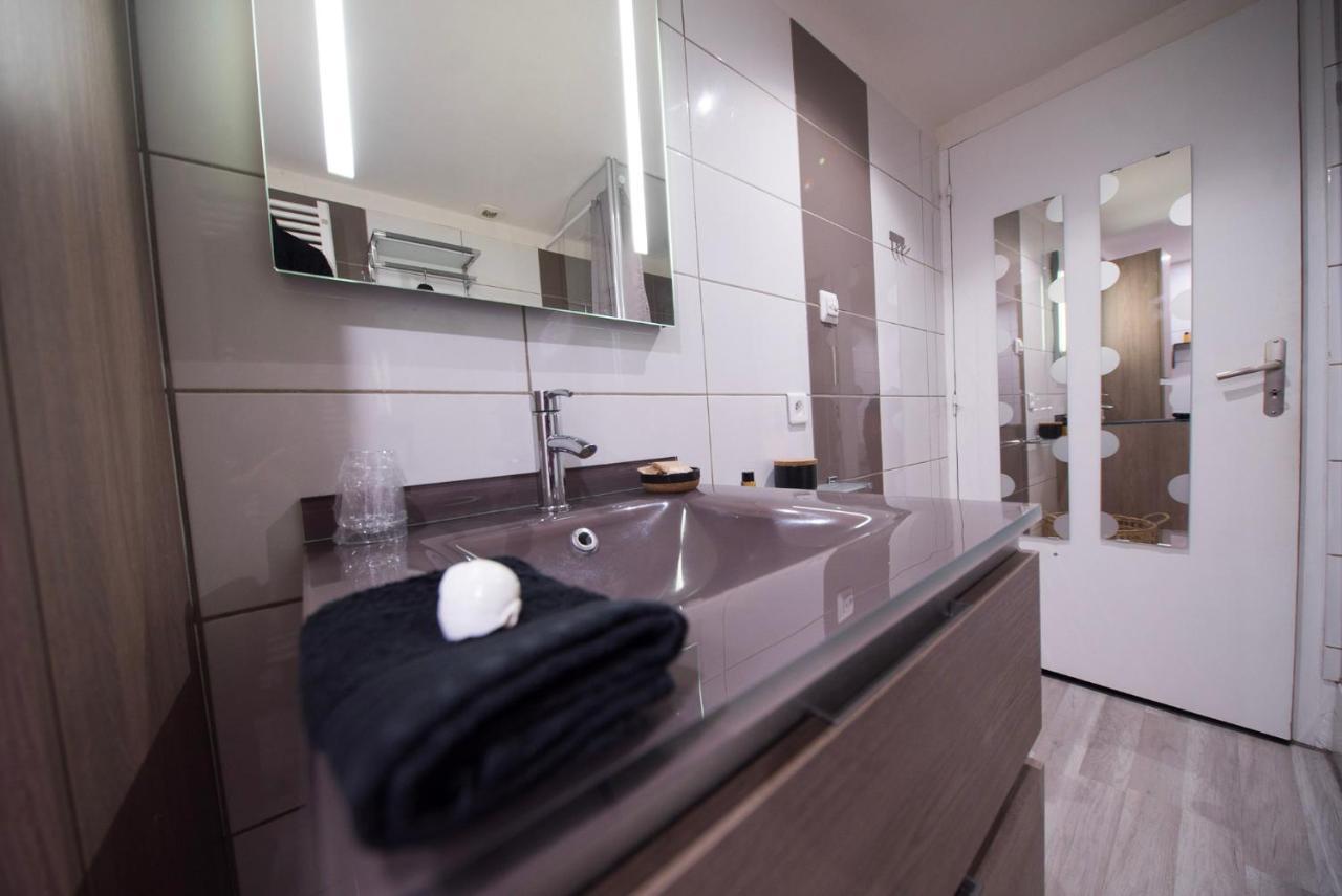 Médis Love Suites & Spa "Le Loft" Avec Jacuzzi Privatif מראה חיצוני תמונה